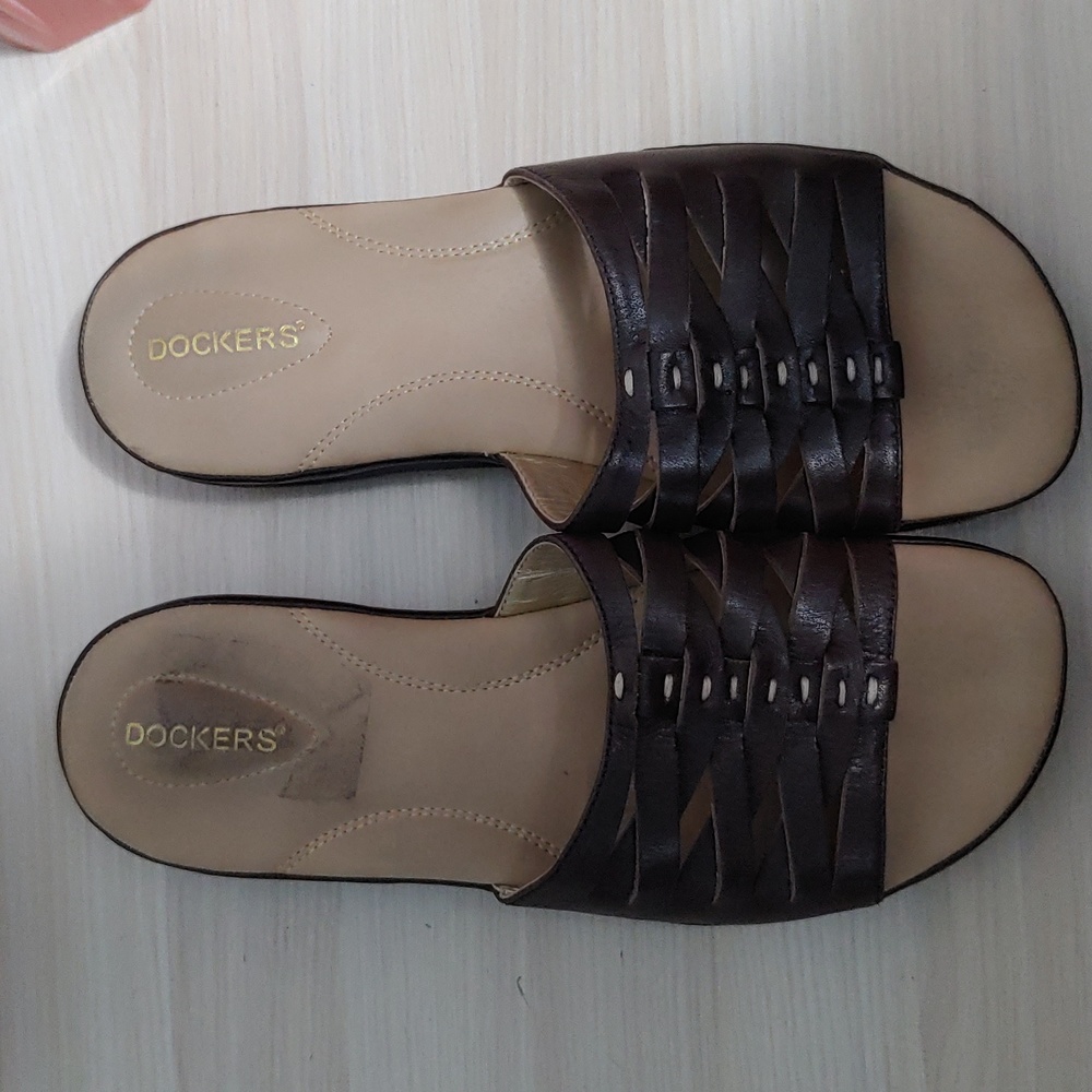 DOCKERS Brown Leather Slip On Sandals Flats Slides Women's